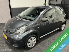 Toyota Aygo - 1.0-12V Cool AIRCO / NIEUWE APK / RIJKLAAR