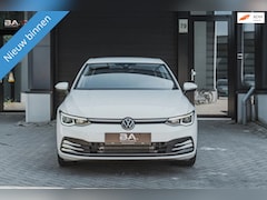 Volkswagen Golf - 1.5 eTSI Style | DSG | CAMERA | NIEUW