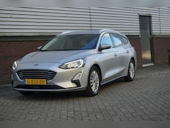 Ford Focus Wagon - 1.0 EcoBoost 125PK Trekhaak Titanium Business Dealeronderhouden