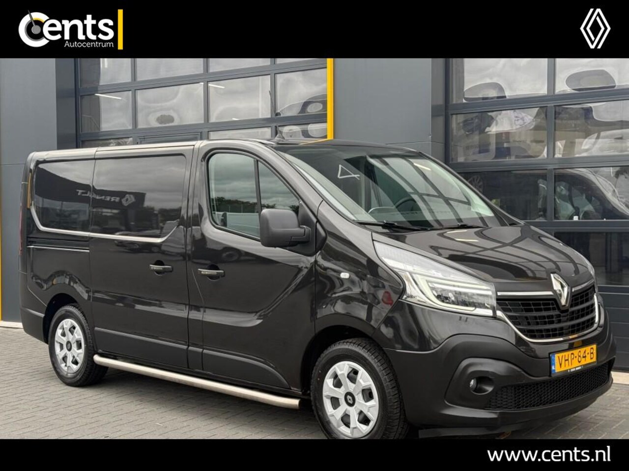 Renault Trafic - 2.0 dCI T29 L1H1 145 pk EDC Automaat Navigatie Trekhaak Camera - AutoWereld.nl