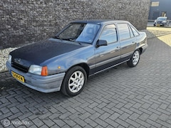 Opel Kadett - 1.6i LS kat. Automaat, Apk = 23-05-2026