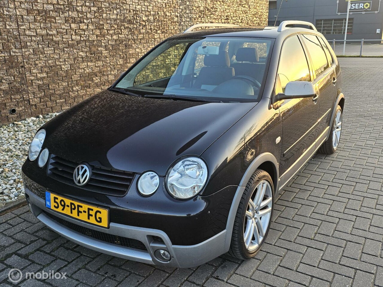 Volkswagen Polo - 1.4-16V FUN 1.4-16V FUN - AutoWereld.nl