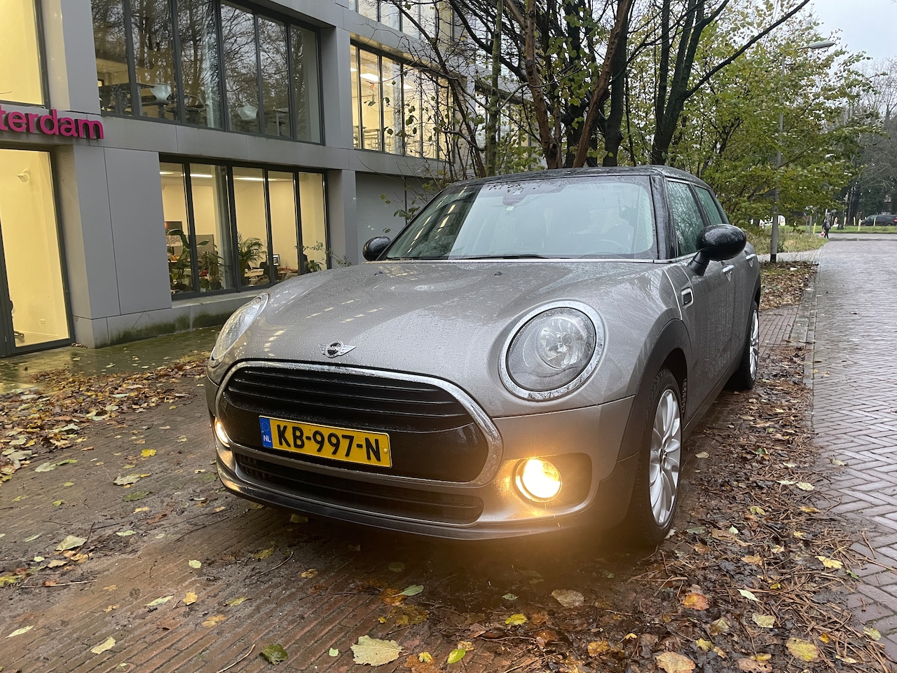 MINI Clubman - 1.5 Cooper Pepper Business Panorama dak | Bluetooth | Keyless - AutoWereld.nl