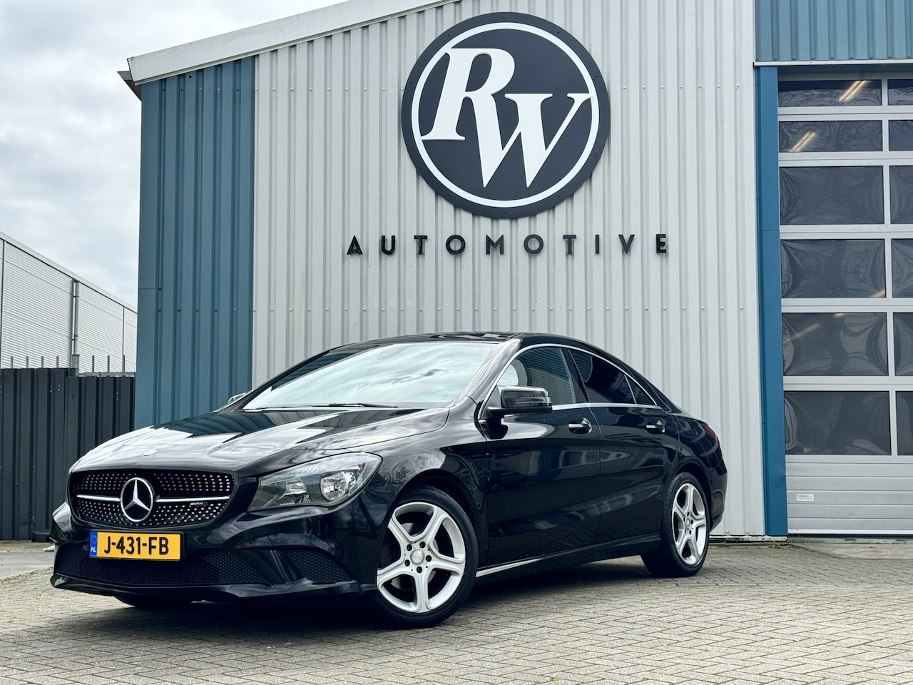 Mercedes-Benz CLA-Klasse - 180 d AMG pakket / vol leder / Sport stoelen / Top onderhouden / Navi / Camera / 18'' Hill - AutoWereld.nl