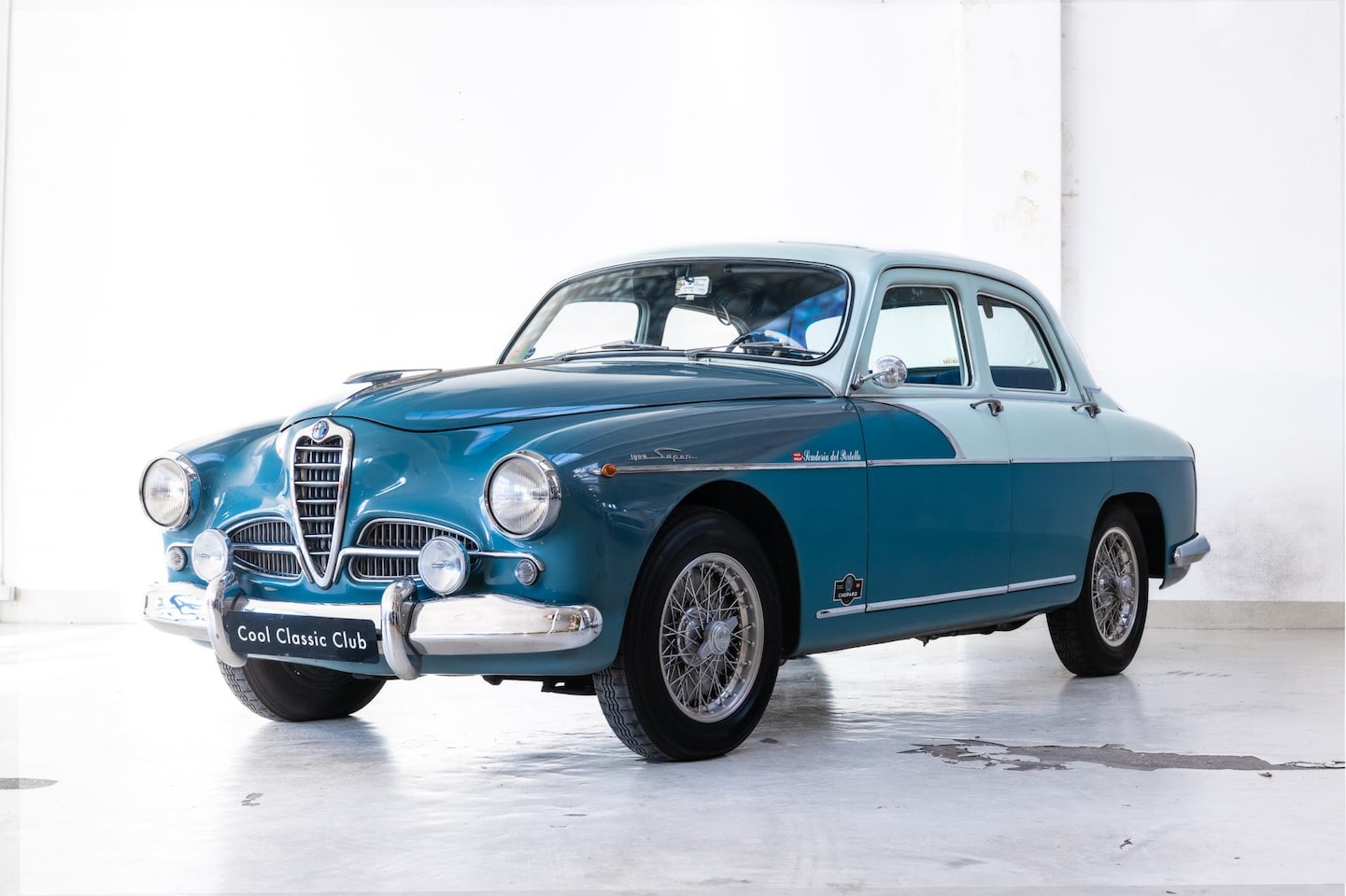 Alfa Romeo 1900 - Super Bicolore - Mille Miglia Ready - Original Km's - - AutoWereld.nl