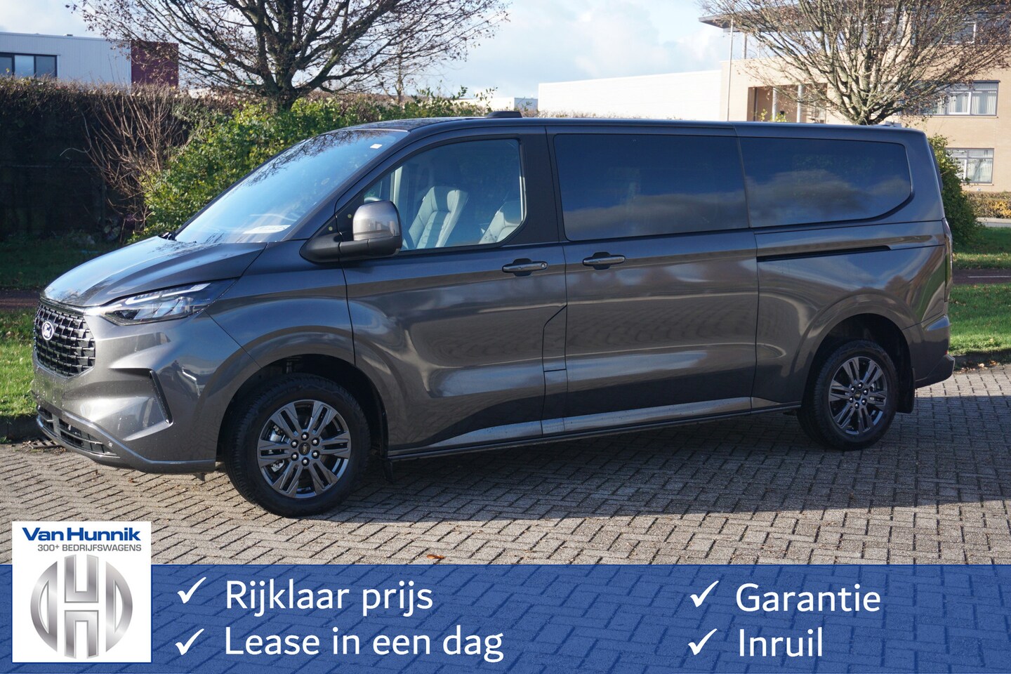 Ford Tourneo Connect - Custom 320L 170PK DC Limited AUT MY2024 Leder, Sync4 Apple CP/Android A, Camera, LED!! NR. - AutoWereld.nl