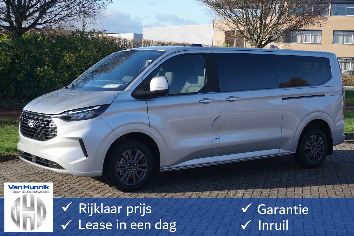 Ford Tourneo Connect - Custom 320L 170PK DC Limited AUT MY2024 Leder, Sync4 Apple CP/Android A, Camera, LED!! NR. - AutoWereld.nl