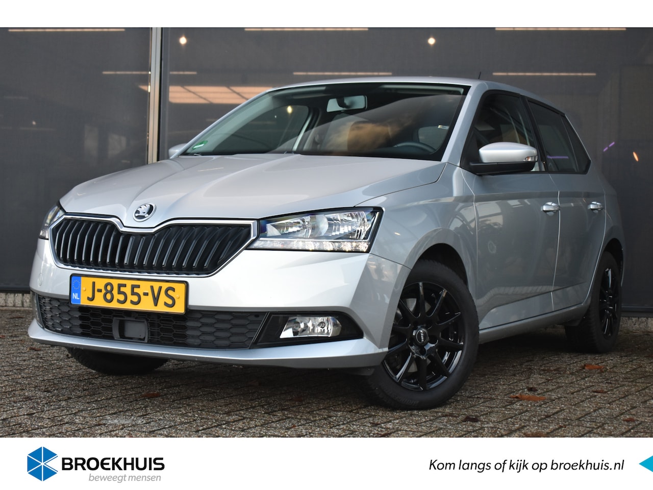 Skoda Fabia - 1.0 TSI Ambition Automaat | Navigatie | Trekhaak | Allseason | Airco | Cruise Control | 15 - AutoWereld.nl