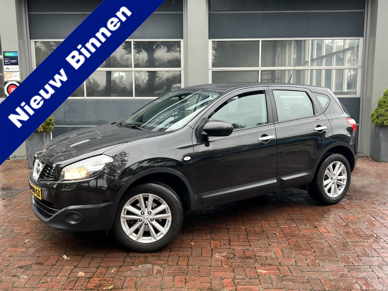 Nissan Qashqai - 1.6 Acenta Bj 2013 Km 141.000 Nap 2e eigenaar Hoge Zit 117pk - AutoWereld.nl