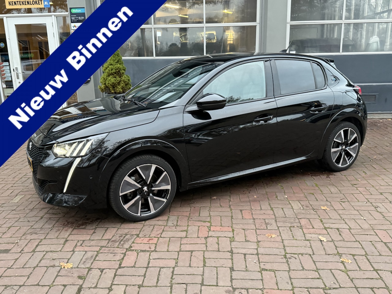 Peugeot e-208 - EV GT 350 50 kWh 10-2020 94.585 KM Dealer onderhouden - AutoWereld.nl