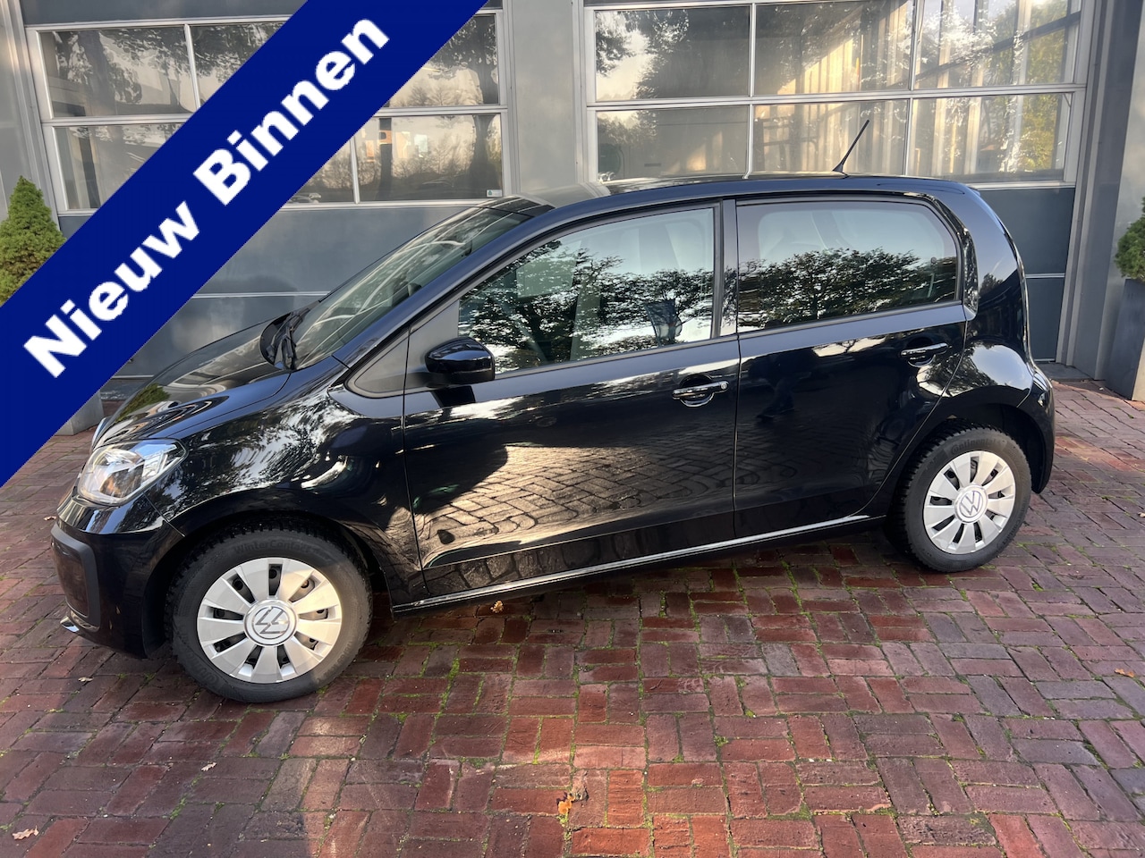 Volkswagen Up! - 1.0 BMT take up! LED | 5-deurs | Bluetooth | Airco | Dealer onderhouden | APK 12-2025 - AutoWereld.nl