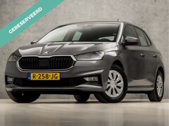 Skoda Fabia - 1.0 TSI Active (APPLE CARPLAY, STOELVERWARMING, CRUISE, SPORTSTOELEN, DAB, ARMSTEUN, NIEUW