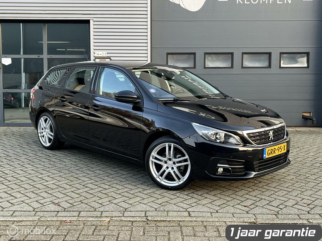 Peugeot 308 SW - 1.2 PureTech Automaat - AutoWereld.nl