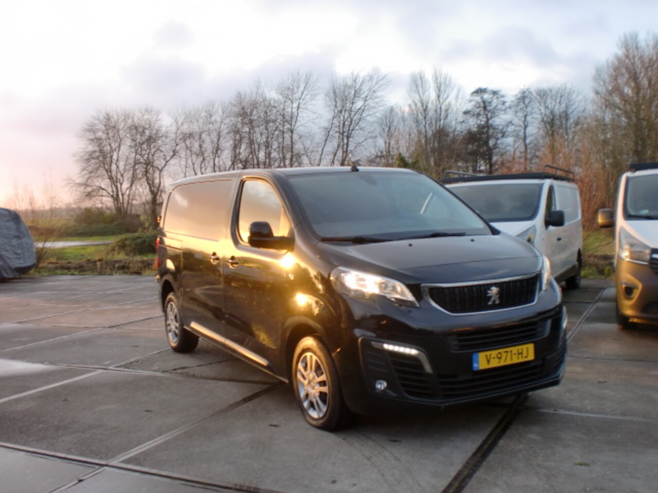 Peugeot Expert - 2.0 BlueHDi H1 L2 3P LEASE€166 AIRCO NAVI EURO 6 NAP - AutoWereld.nl