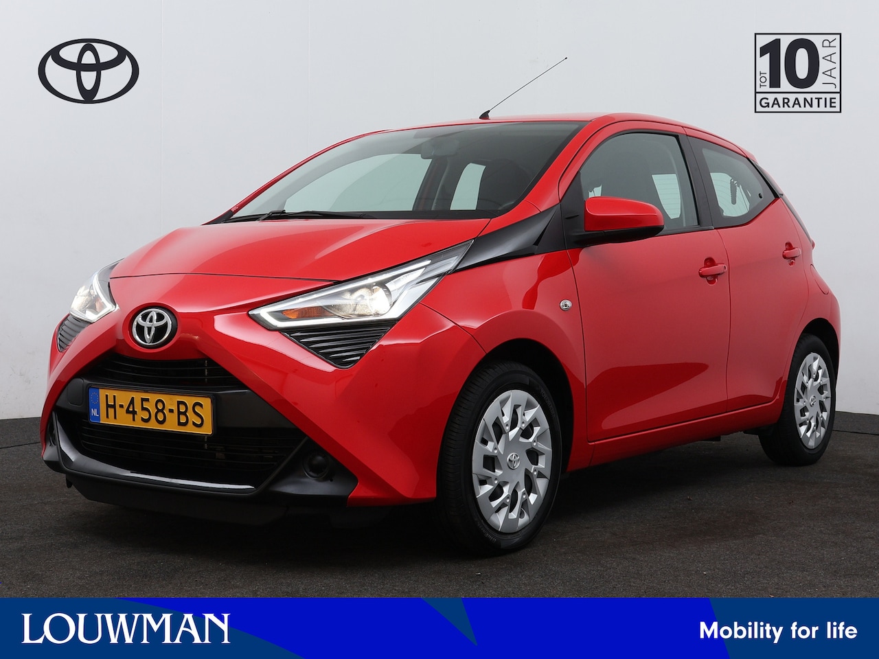 Toyota Aygo - 1.0 VVT-i x-play | Apple Carplay/Android Auto | Camera | Airco | - AutoWereld.nl