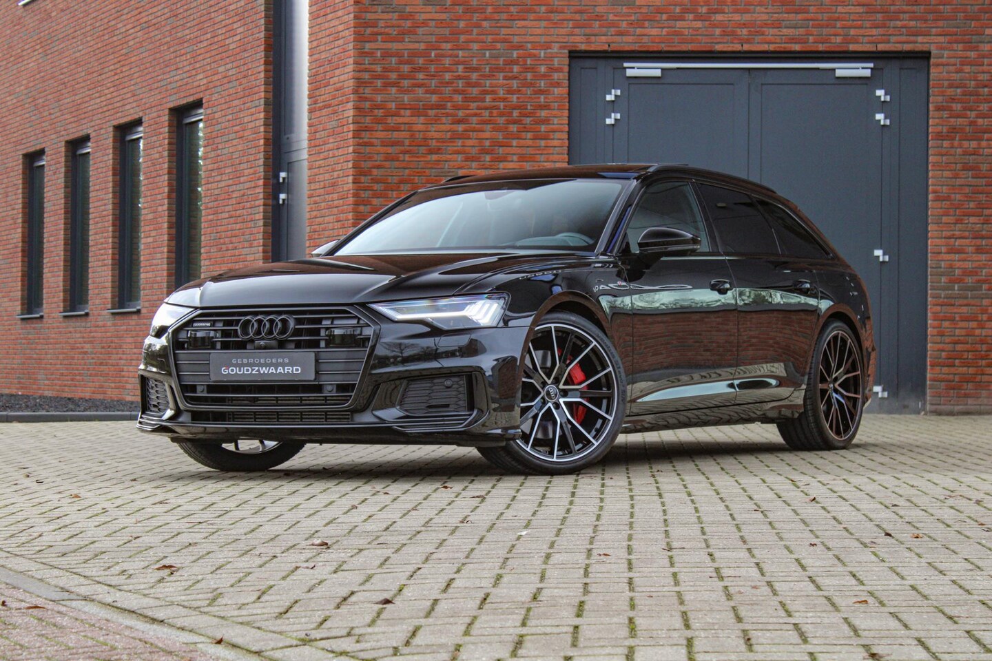 Audi A6 Avant - 55 TFSI e quattro Competition S-line 12-2020 | Pano | RS-zetels | Trekhaak elek. - AutoWereld.nl