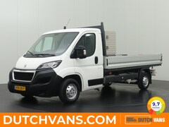 Peugeot Boxer - 2.2BlueHDi 165PK Zwaar Pro Open Laadbak | Gereedschapkist | Navigatie | 3-Persoons | Trekh