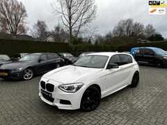 BMW 1-serie - 116i M Sport Edition|Nwe Ketting + Klepseals|Apple Carplay|Xenon|Climate control|Nette sta