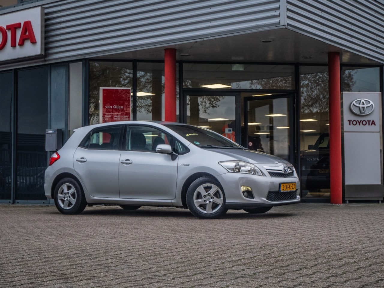 Toyota Auris - 1.8 Full Hybrid Asp. - AutoWereld.nl