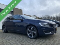 Volvo V60 - 2.0 D4 EURO6 R-Design LED Navi Trekhaak Cruise Control Airco Elektrische pakket