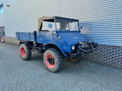 Mercedes-Benz Unimog - Bosbouw lieren voor en achter