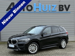 BMW X1 - sDrive18i Executive LED Navigatie Climate Control Cruise Control PDC Stoelverwarming