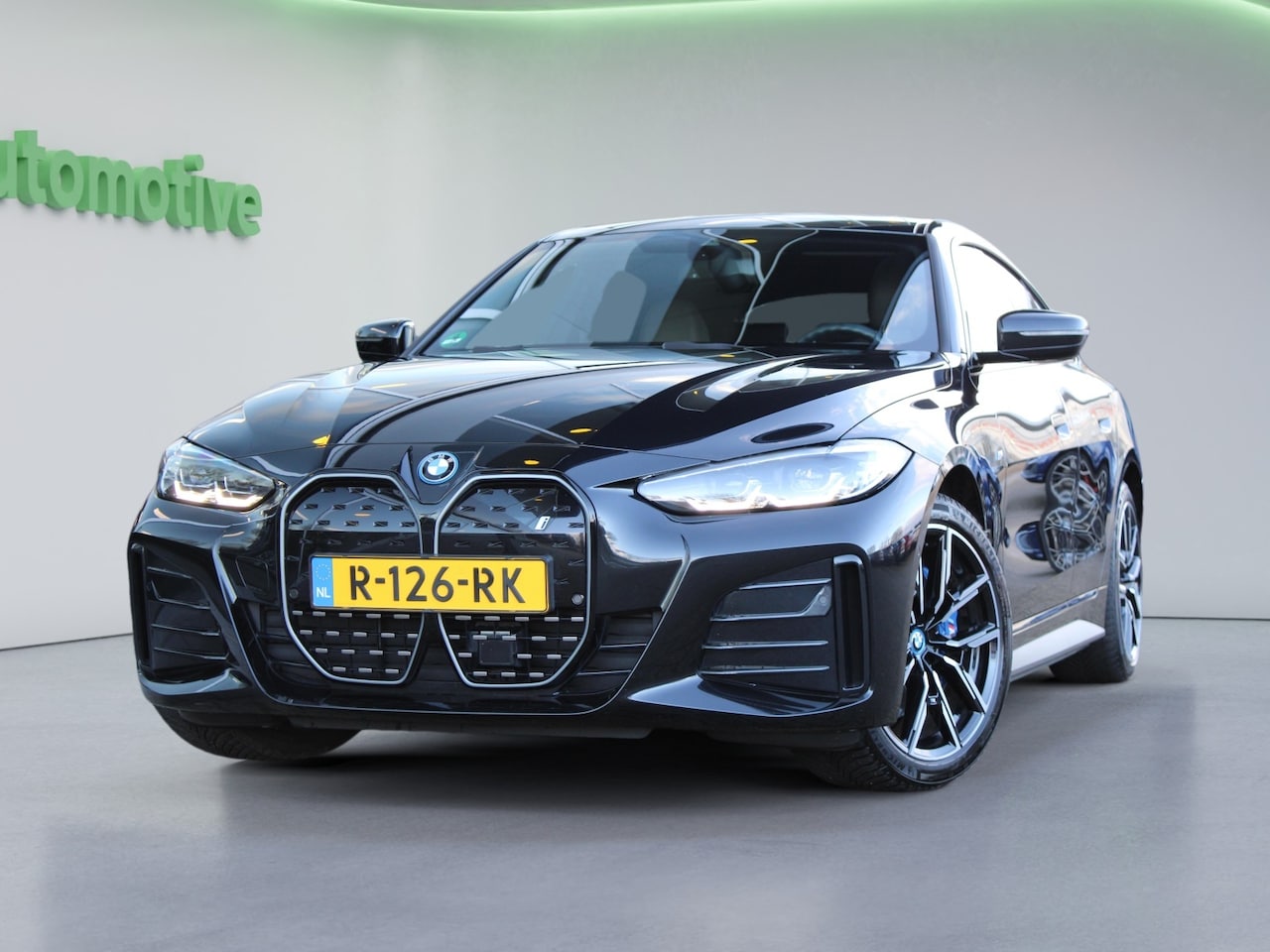 BMW i4 - eDrive40 84 kWh | NAP! | M-SPORT | SCHUIF/KANTEL | ACC | CAMERA | - AutoWereld.nl