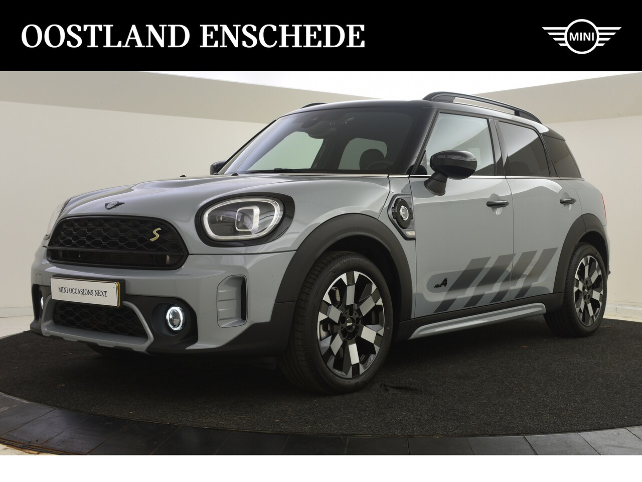 MINI Countryman - Cooper S E ALL4 Untamed Automaat / Achteruitrijcamera / Comfortstoelen / Stoelverwarming / - AutoWereld.nl