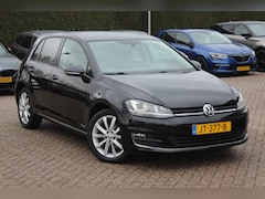 Volkswagen Golf - 1.4 126pk TSI Business Edition R Connected / Navigatie / Half leder / Parkeerhulp V+A / 17