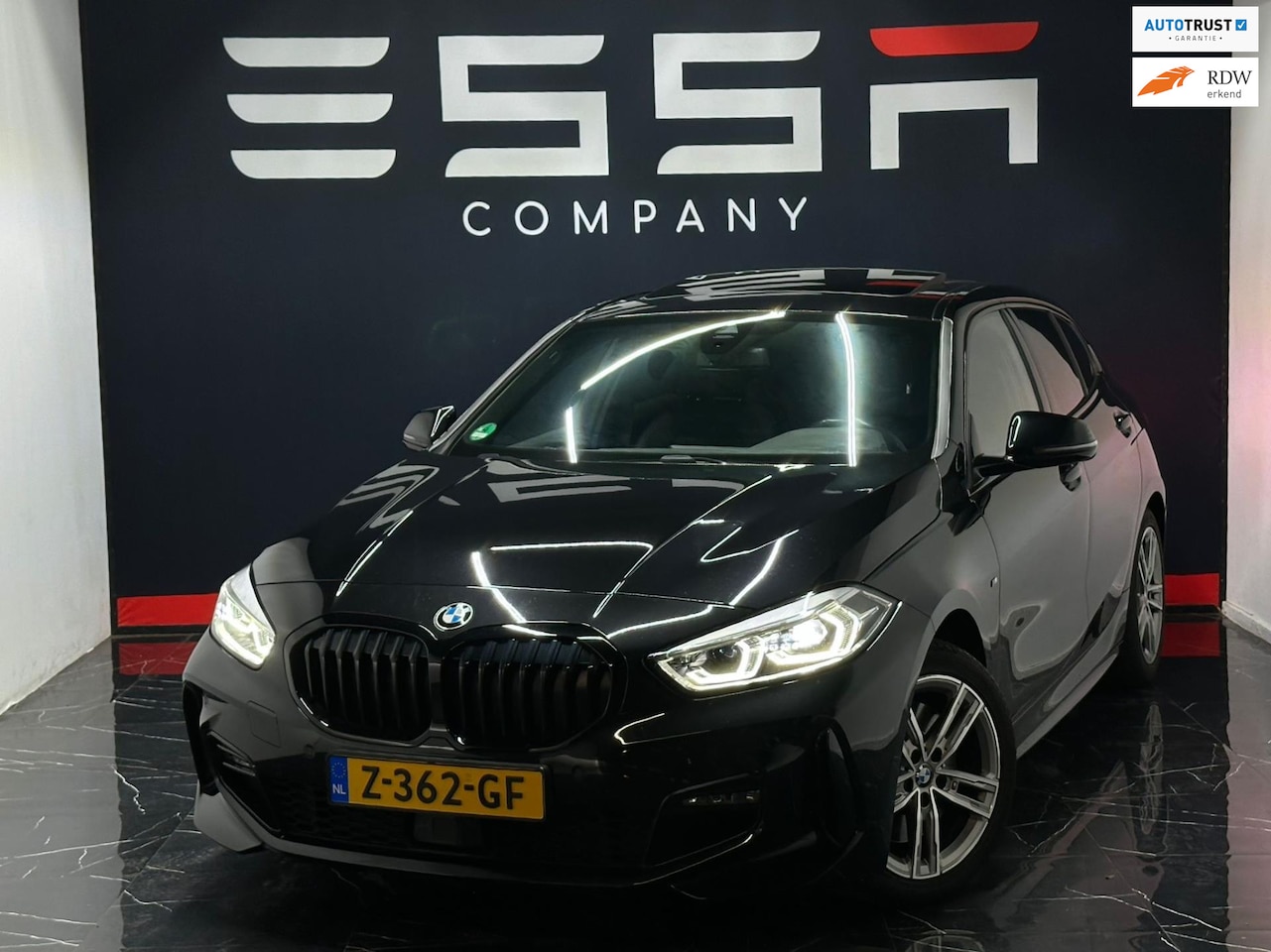 BMW 1-serie - 120i M Sport Pano Aut Keyless LED Camera - AutoWereld.nl