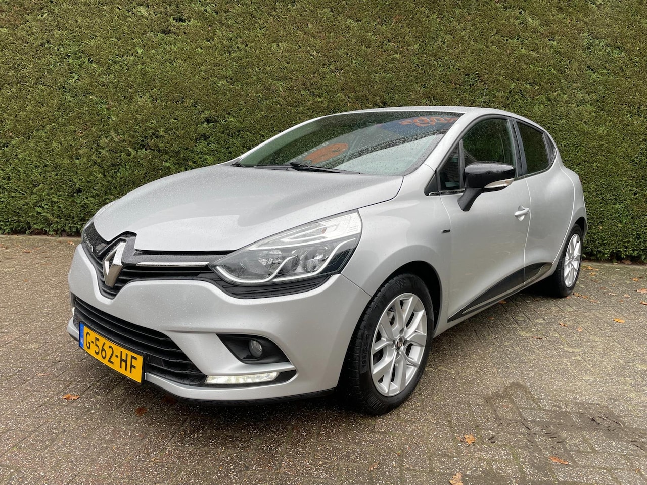 Renault Clio - 0.9 TCe Limited Apple-carplay, Led, Cruise, 66.000 km ! - AutoWereld.nl