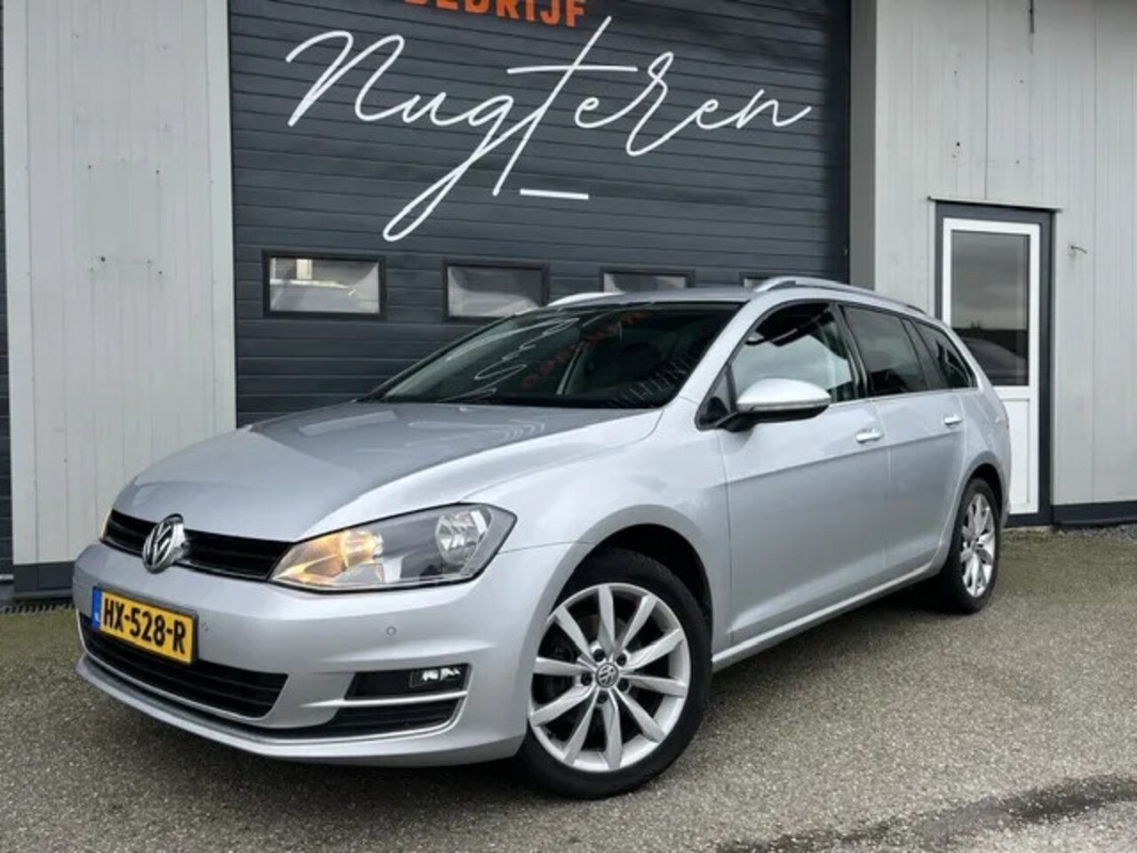 Volkswagen Golf Variant - 1.6 TDI Business Edition+DAB+Camera+Navi+Trekhaak - AutoWereld.nl