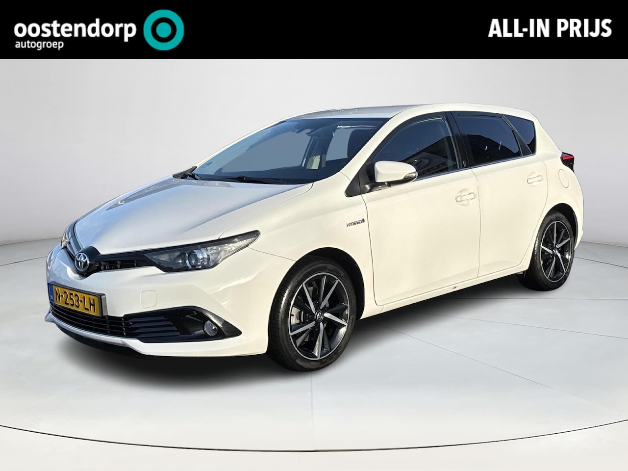 Toyota Auris - 1.8 Hybrid Dynamic **NAVIGATIE/ CRUISE CONTROL/ STOELVERWARMING/ DAB/ 36 MAANDEN GARANTIE* - AutoWereld.nl