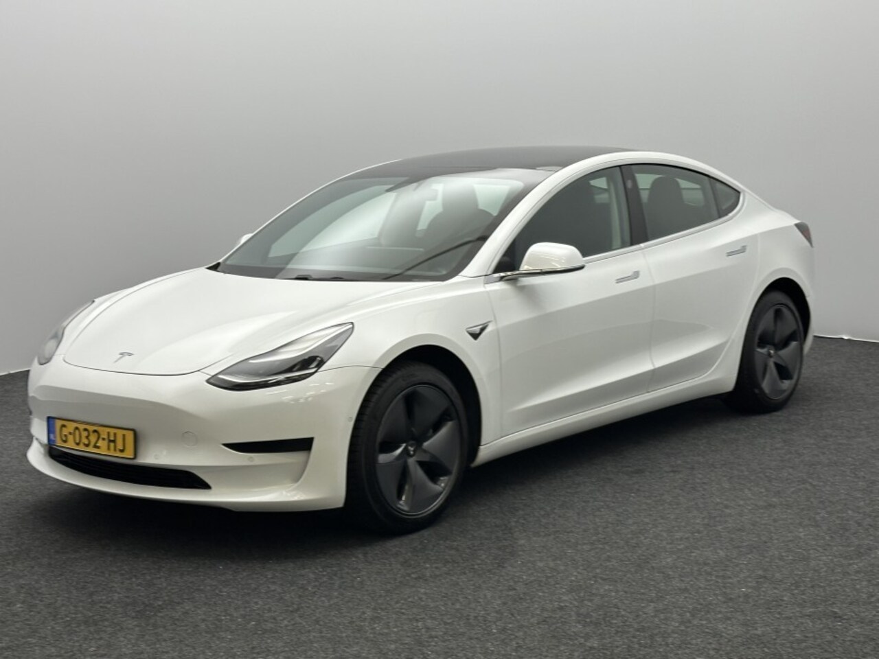 Tesla Model 3 - Standard RWD Plus 60 kWh - AutoWereld.nl