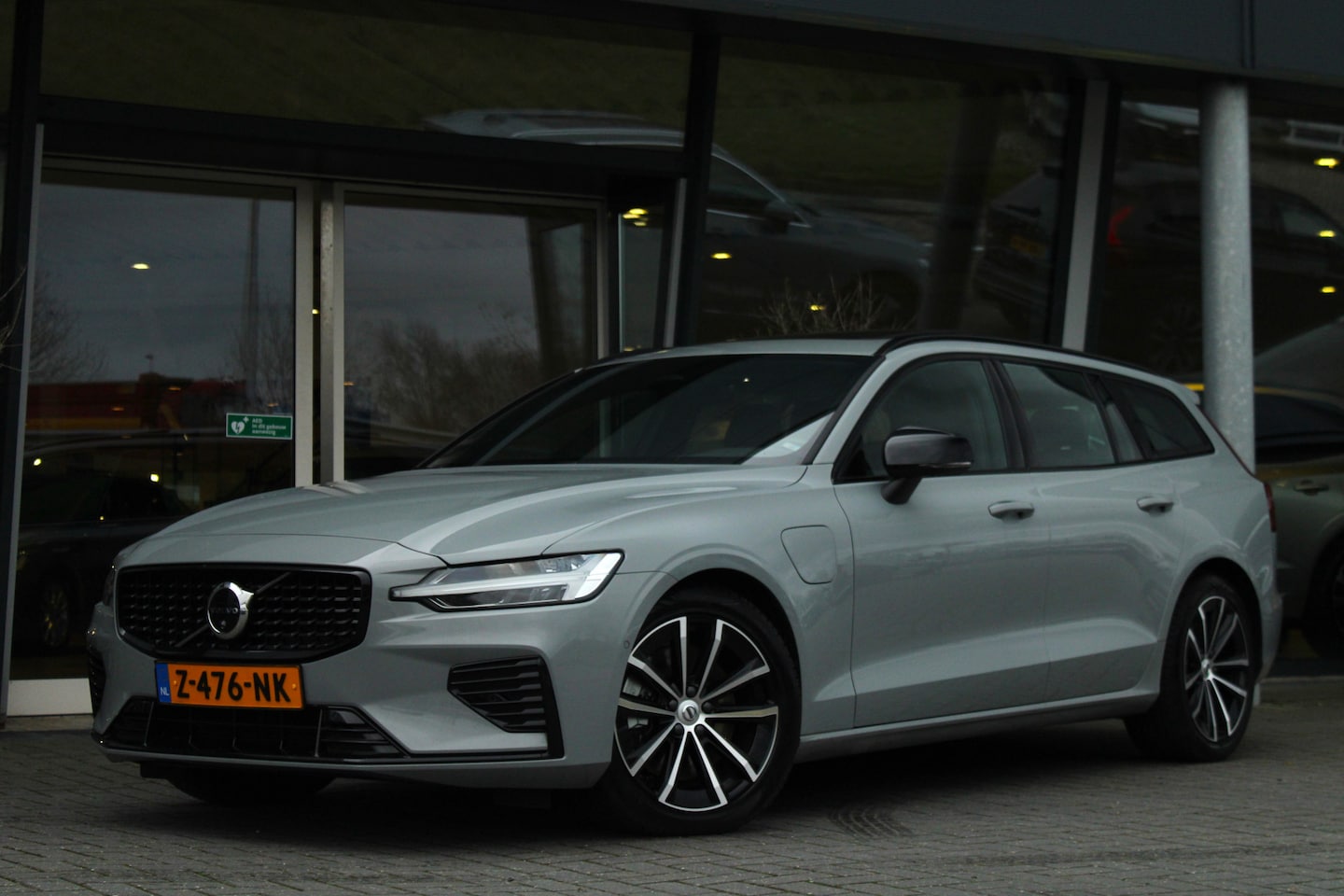 Volvo V60 - T6 AWD Plus Dark - AutoWereld.nl