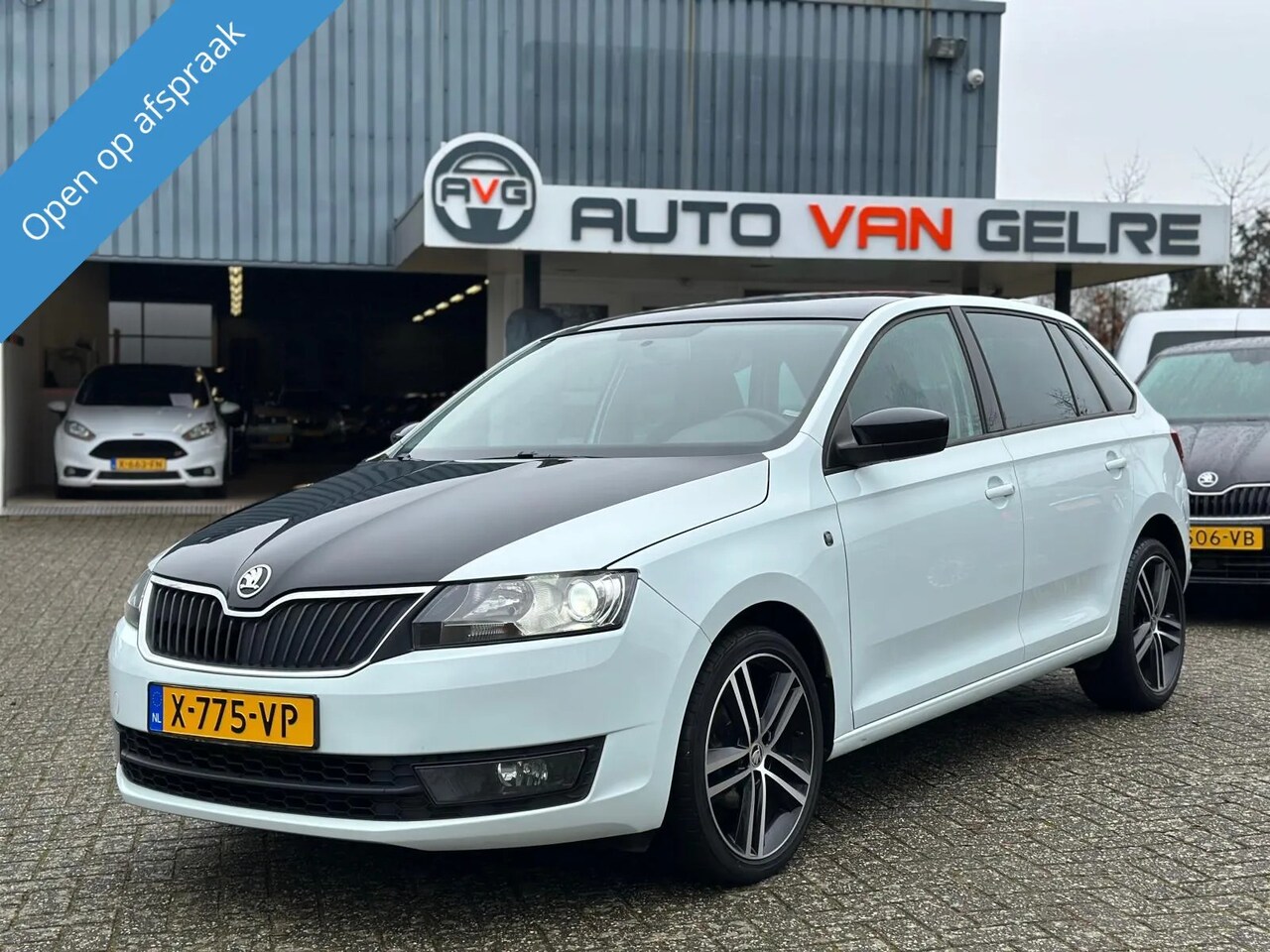 Skoda Rapid Spaceback - 1.2 TSI Pano*Cruise Cr *Xenon PDC*Clima*Stoelvw - AutoWereld.nl