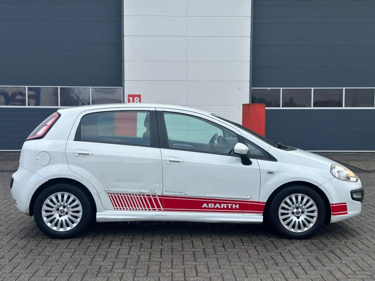 Fiat Punto Evo - 1.3 M-Jet Dynamic 1.3 M-Jet Dynamic - AutoWereld.nl