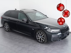 BMW 5-serie Touring - 530e xDrive M-SPORT * LED, LEDER, PANORAMA, COCKPIT PROF, 19-inch LMV * 1e EIG - UNFALLFRE