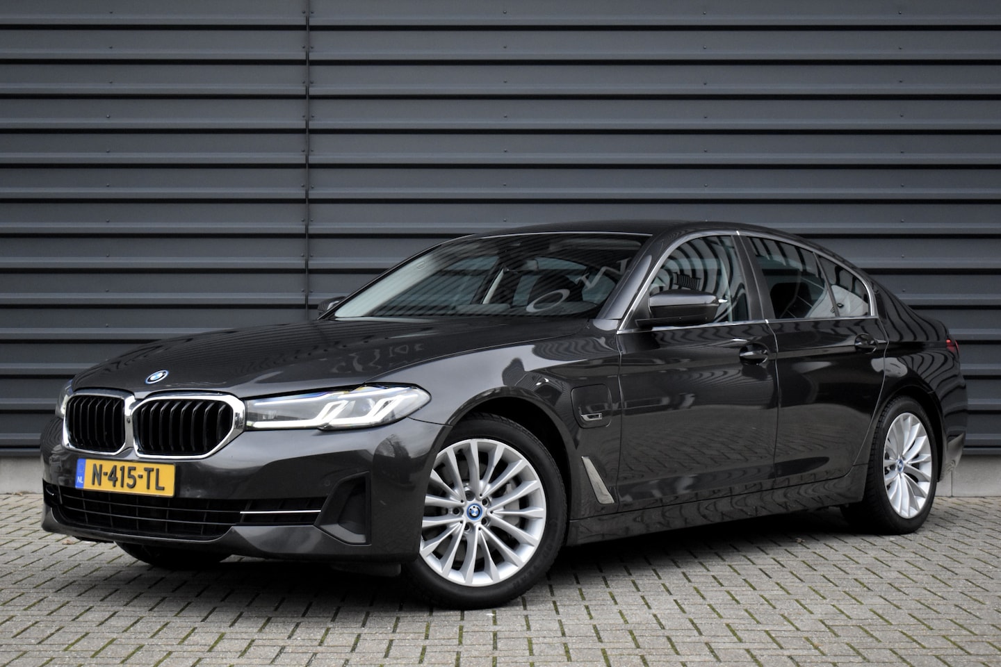 BMW 5-serie - 530e High Executive | Trekhaak wegkl. | 360 Camera | Laser Light | Head-Up Display | Comfo - AutoWereld.nl