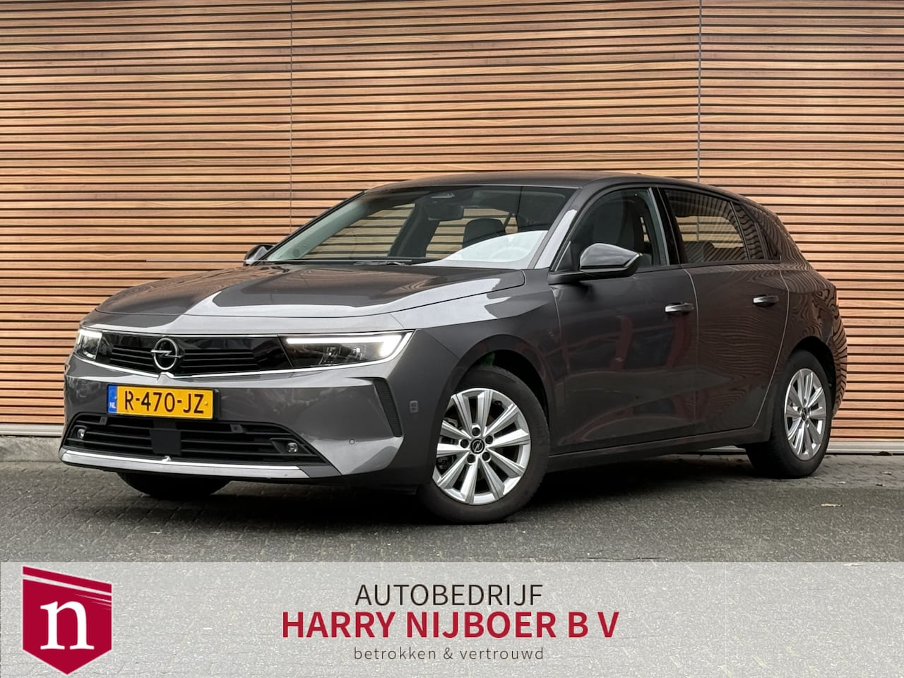 Opel Astra - 1.2 Edition Navi / Lm Velgen / CarPlay / Clima - AutoWereld.nl