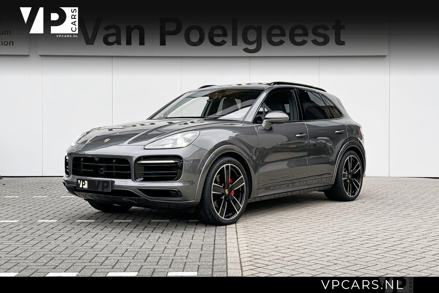 Porsche Cayenne - 3.0 E-Hybrid Luchtvering | Panoramadak | Head UP - AutoWereld.nl