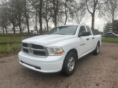 Dodge Ram 1500 - V8 Quad Cab 6'4 Benzine Automaat Grijskenteken