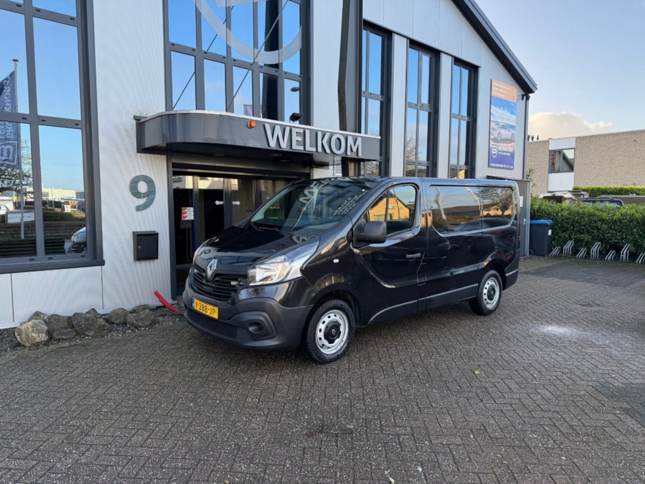 Renault Trafic - 1.6 dCi 121PK Airco, Navi, PDC, trekhk, bluetooth, PDC - AutoWereld.nl