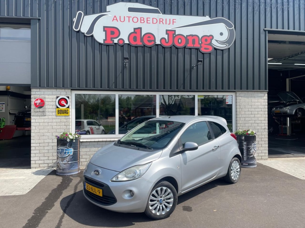 Ford Ka - 1.2i Titanium Airco! Nieuwe Distributieriem! - AutoWereld.nl