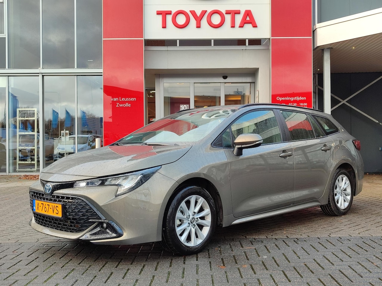 Toyota Corolla Touring Sports - Hybrid 140 Active AD-CRUISE NAVI LM-VELGEN CLIMA CAMERA APPLE/ANDROID NL-AUTO - AutoWereld.nl