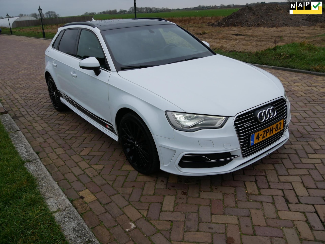 Audi A3 Sportback - 1.4 e-tron PHEV Ambition Pro Line plus PANO **8999 NETTO** - AutoWereld.nl