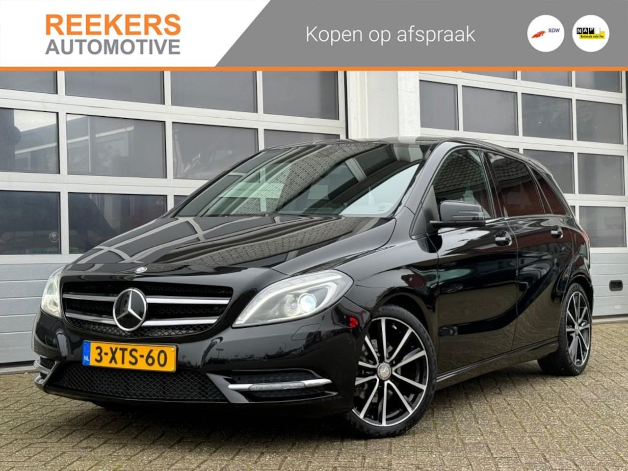 Mercedes-Benz B-klasse - 180 AMB. Night/Sport  AUT. Navi  H/Leer Xenon Sensor V+A - AutoWereld.nl