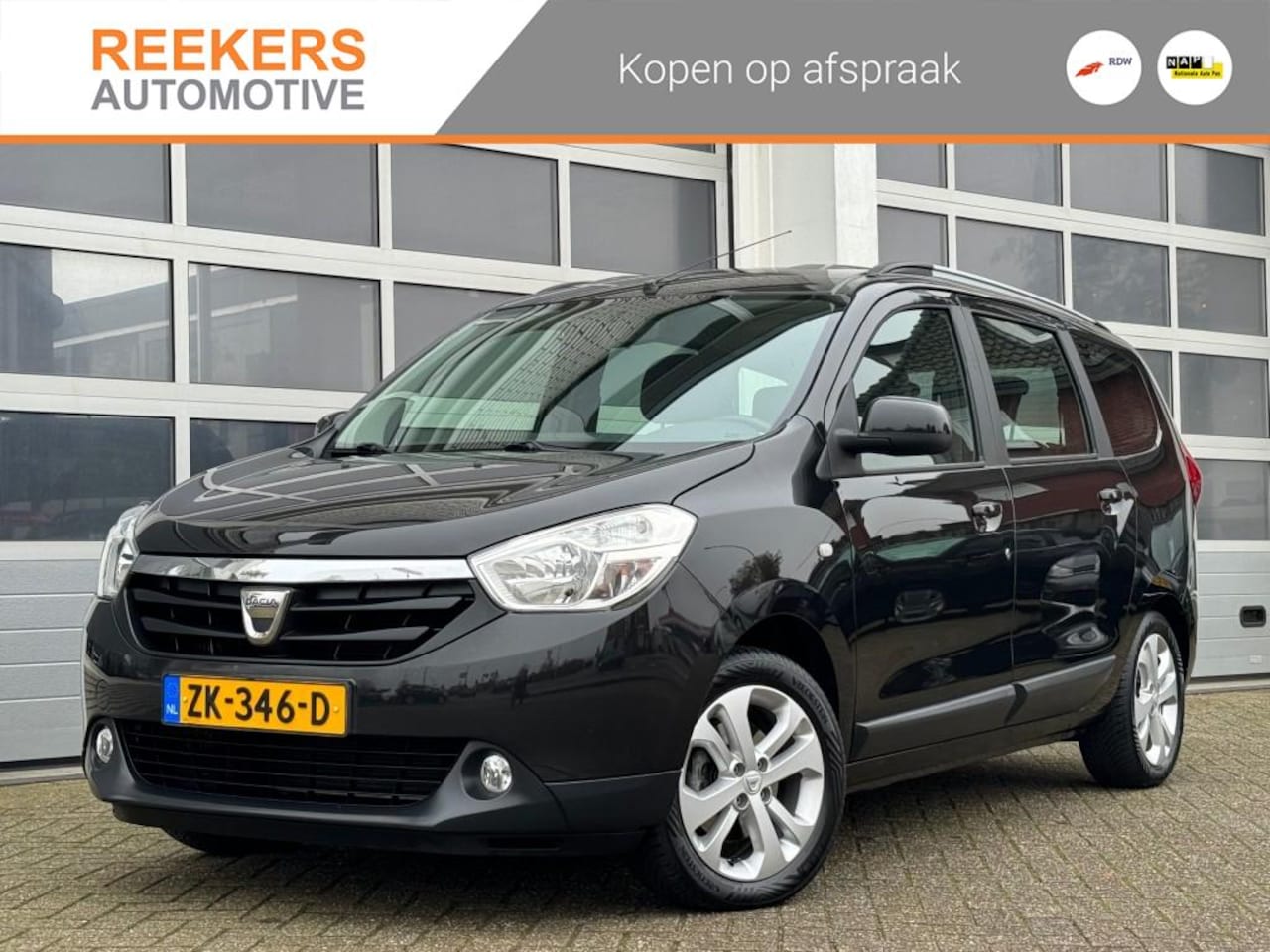 Dacia Lodgy - 1.2 TCE BLACKLINE 5P Rijklaar Trekhaak Navi Leer - AutoWereld.nl