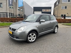 Suzuki Swift - 1.5 Exclusive AUTOMAAT/Airco