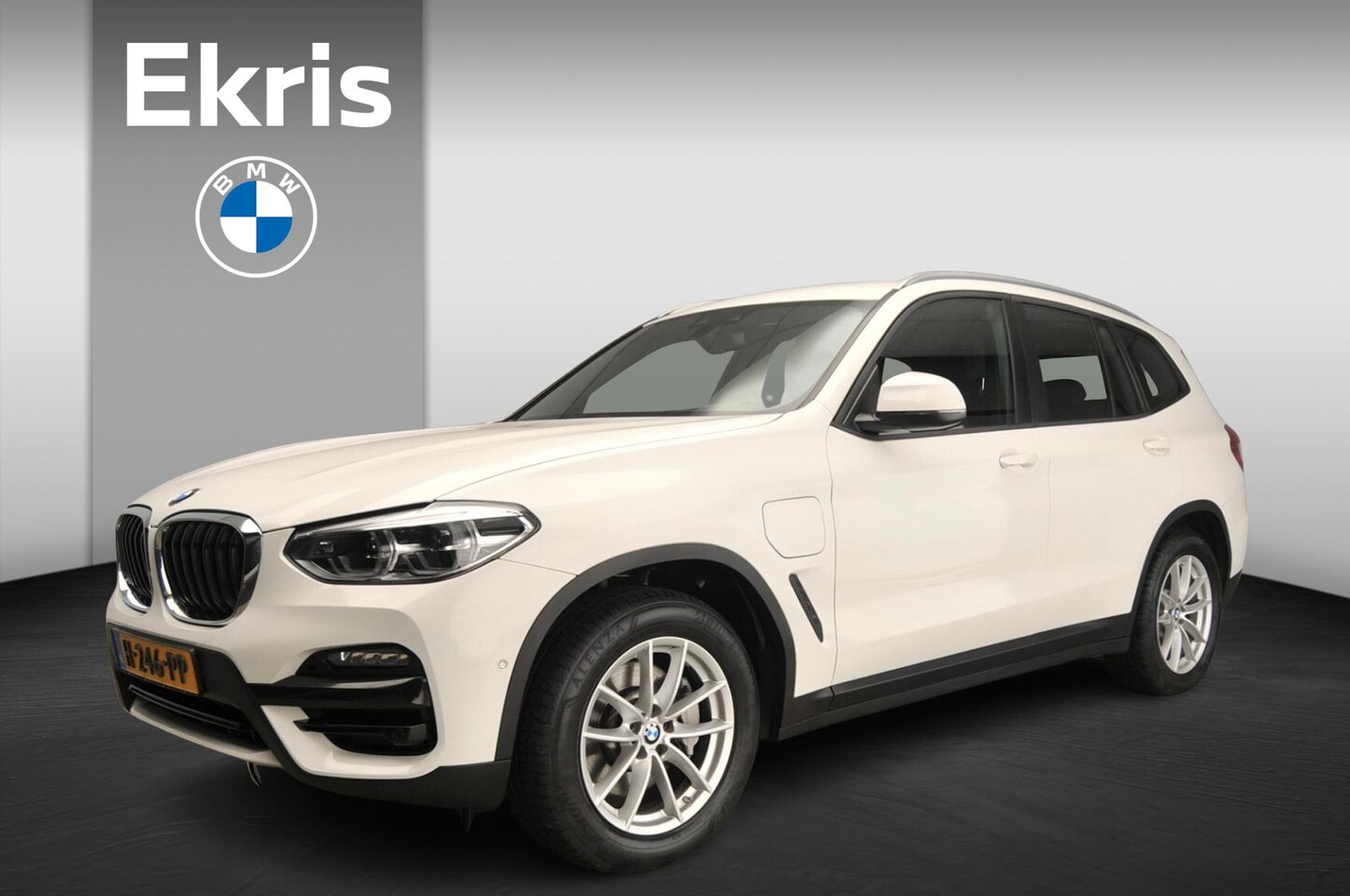 BMW X3 - xDrive30e | LED | Leder | HUD | Trekhaak | Sportstoelen | Stoelverwarming | Hifi speakers - AutoWereld.nl